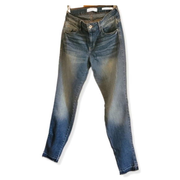 GUESS Mid-Rise Sexy Curve Women's Stretchy Jeans - Picture 4 of 9